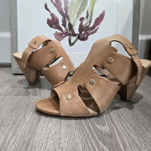 Vince Camuto Ekerd Cutout Leather Sandal Women's Shoes sz 9